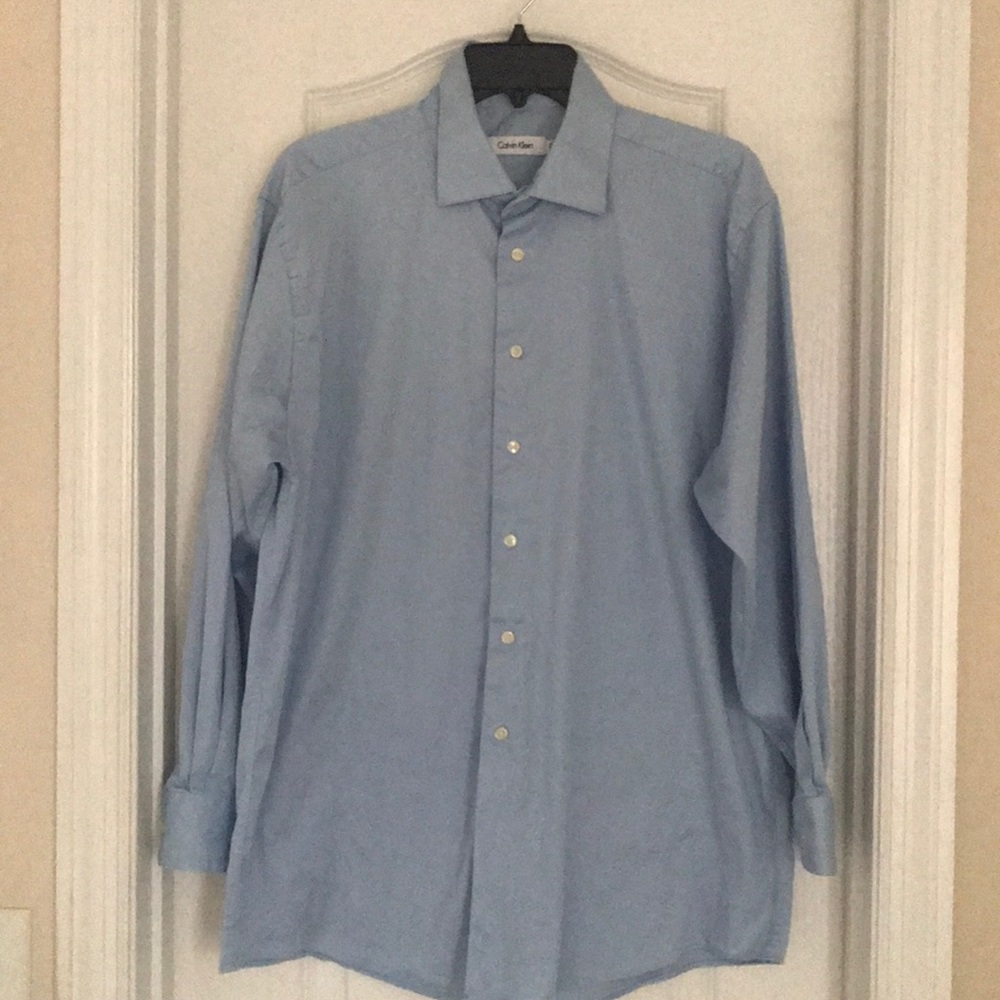 🔥Calvin Klein Dress Shirt🔥 - Picture 1 of 8